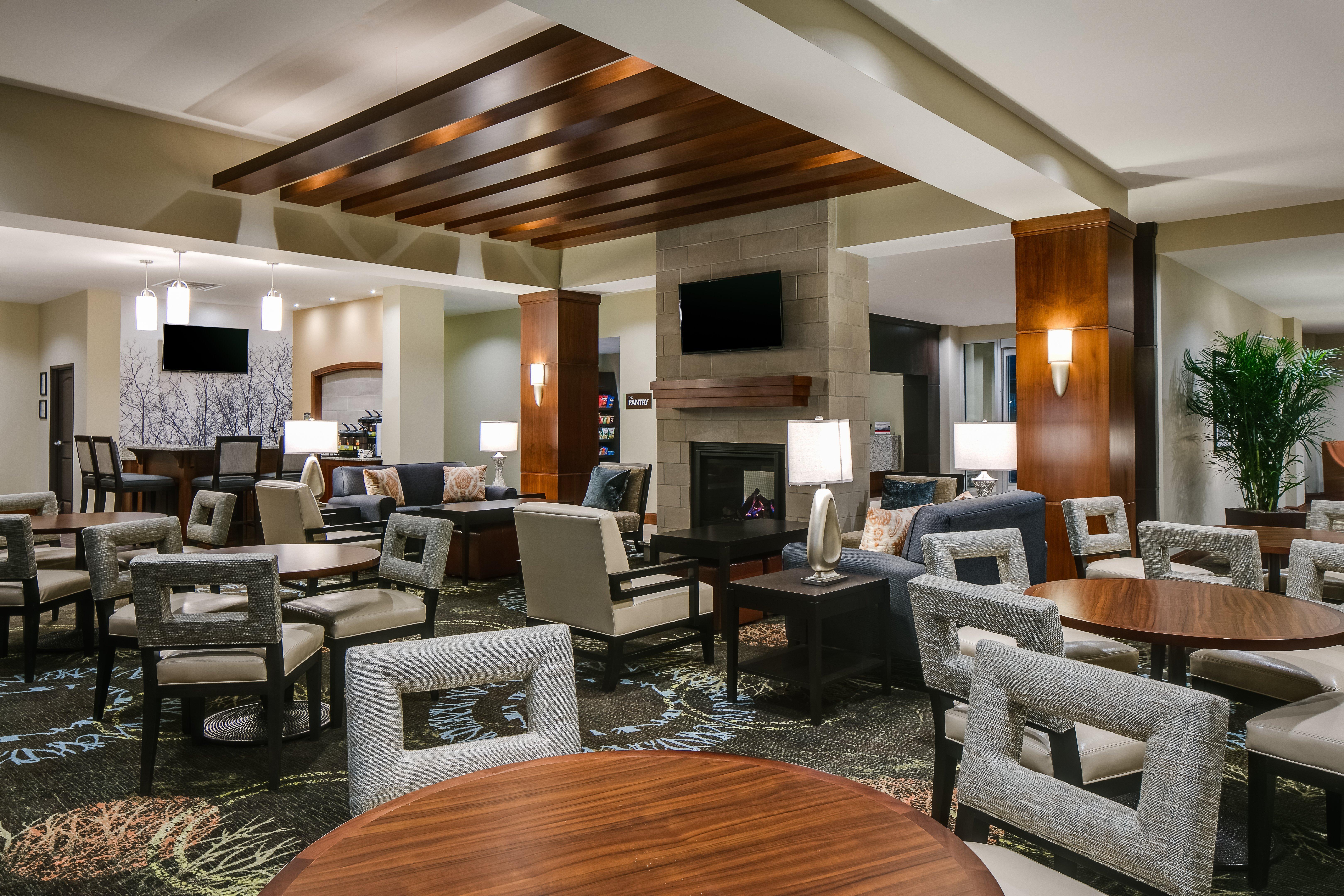 Staybridge Suites Des Moines Downtown By Ihg Екстериор снимка