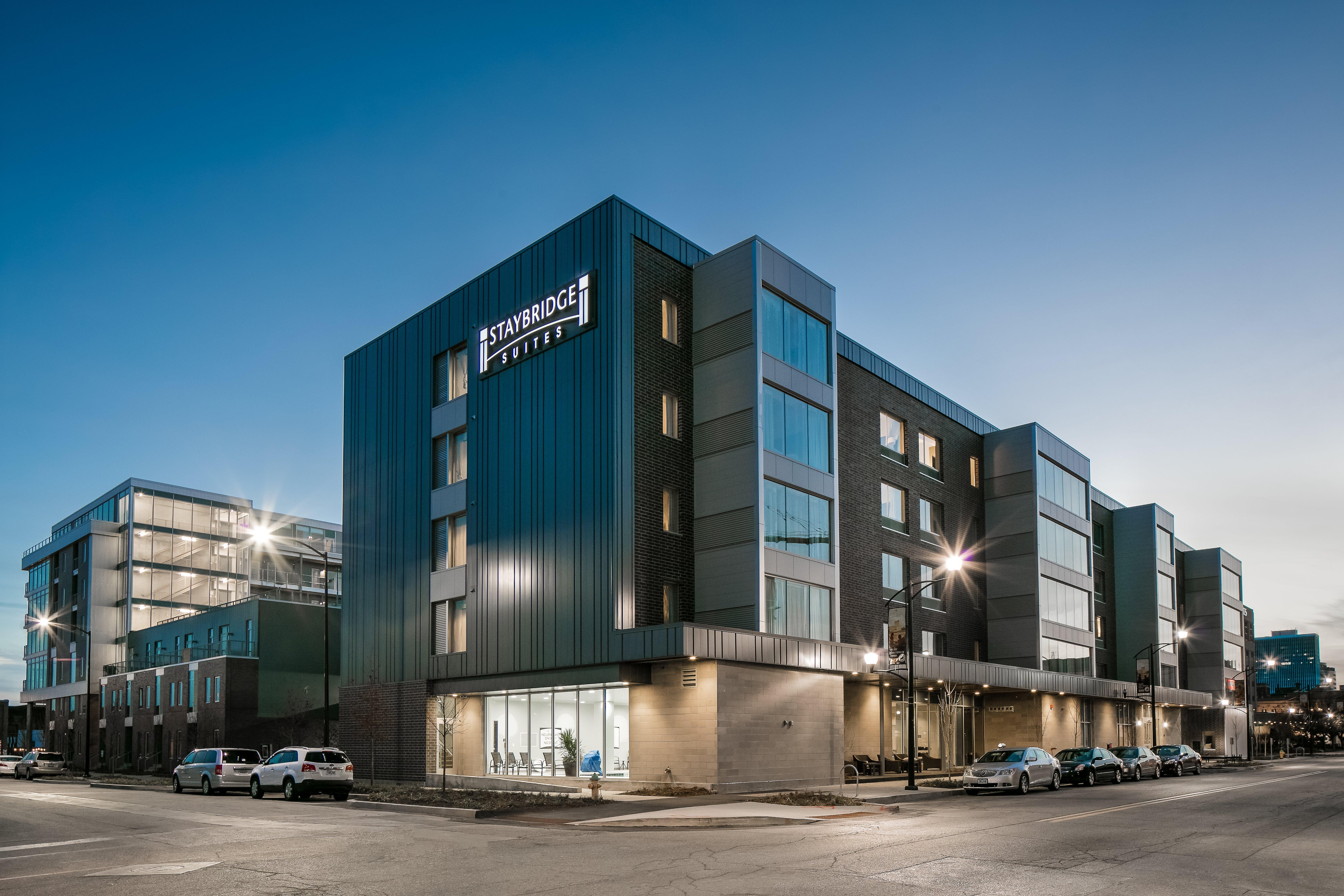 Staybridge Suites Des Moines Downtown By Ihg Екстериор снимка