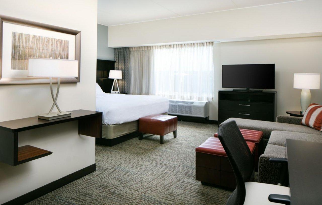 Staybridge Suites Des Moines Downtown By Ihg Екстериор снимка